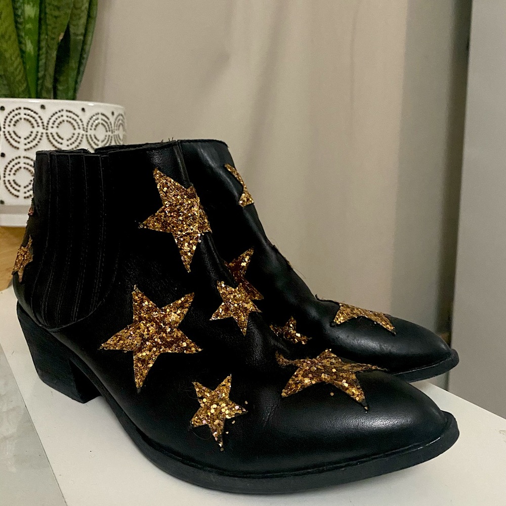 Chinese Laundry Black & Gold Star Glitter Booties